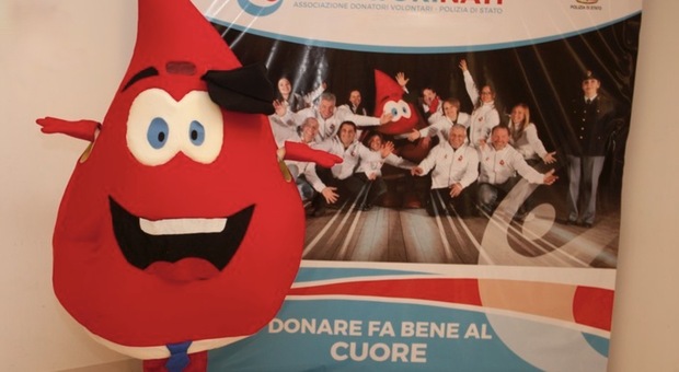 Roma, donatori di sangue della Polizia per sensibilizzare i piccoli nelle scuole