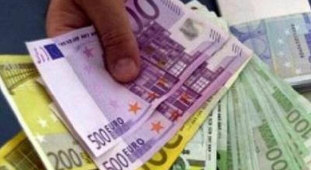 Bonus Renzi Irpef 1.200 euro per lavoratori dipendenti ma anche stagisti: a chi spetta, come ottenerlo e limiti di reddito