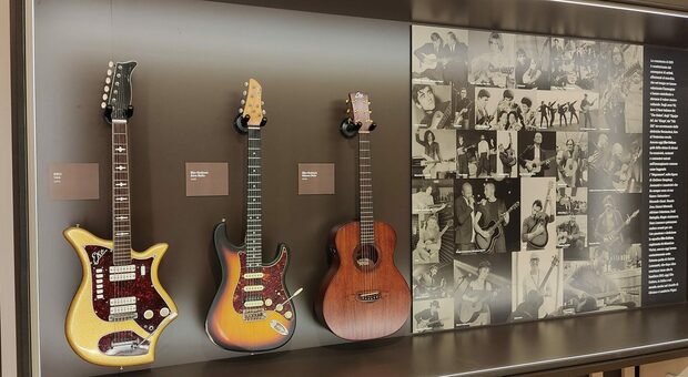Tre chitarre della Eko in mostra a Recanati