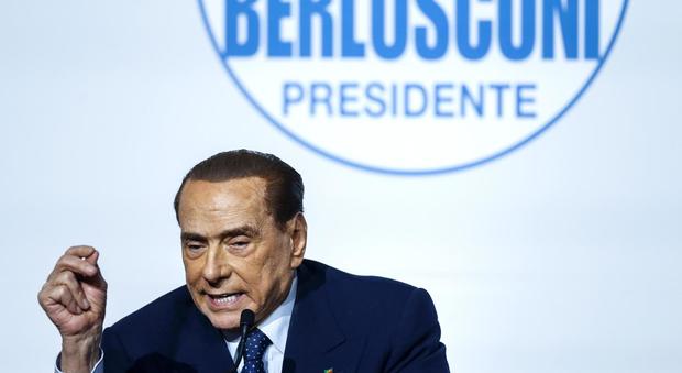 Berlusconi apre al Colle. M5S, doppia offerta al Pd
