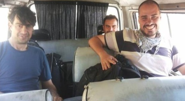 Siria, tre giornalisti spagnoli scomparsi da 9 giorni: si teme un rapimento dell'Isis