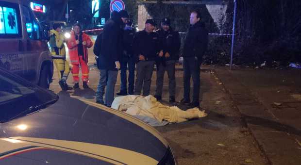 Cadavere abbandonato in strada davanti all'ospedale di Benevento: è giallo