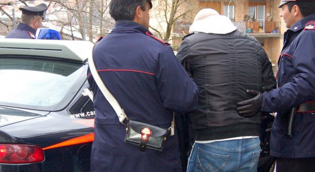 Facevano prostituire minorenni, blitz in Campania: tre arresti