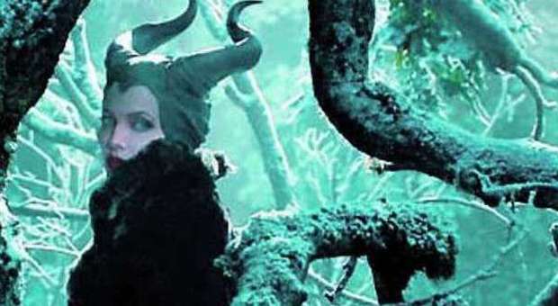 Maleficent, film fantasy con una Jolie strega malefica e bellissima
