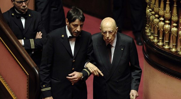 Napolitano vota sì ma critica: pressioni improprie su Gentiloni