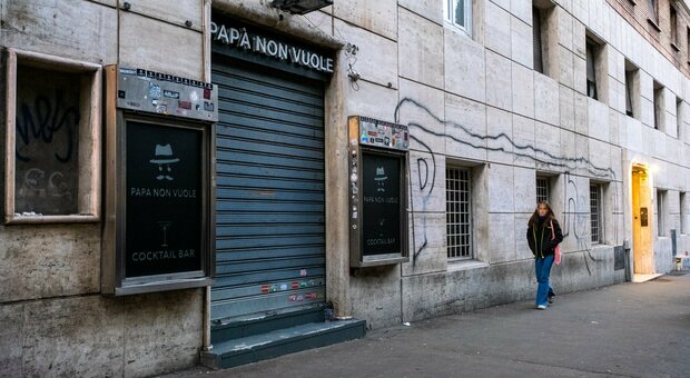 Roma, vende alcol ai minorenni: chiuso 15 giorni il pub della movida di piazza Bologna