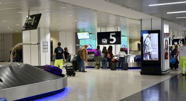 Aeroporto, 1,5 milioni di bagagli al mese: istruzioni per l'uso