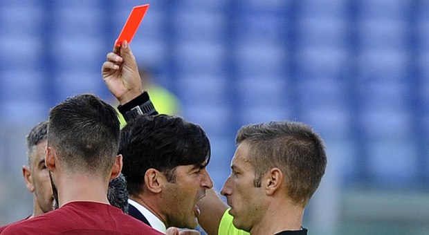 Roma, Fonseca squalificato per due giornate dopo il cartellino rosso con il Cagliari
