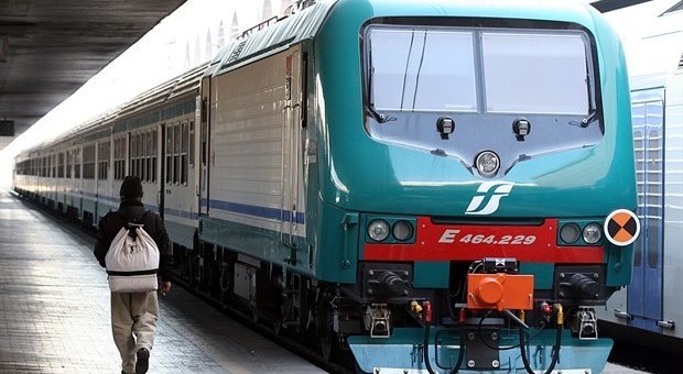 Trenitalia, sequestrati 30 convogli: "Forte rischio ambientale"