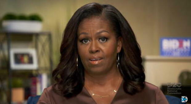 Michelle Obama difende Meghan Markle: «Spero nel perdono della famiglia reale. Prego che tutto si risolva»