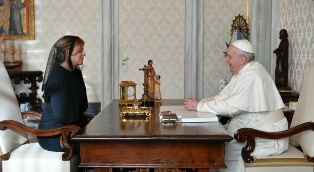 Papa Francesco invitato in Slovacchia dalla presidente: «verrò ma dipende dal Covid e dalla mia salute»