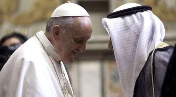 Pope: let us build peace and bridges, interfaith dialogue