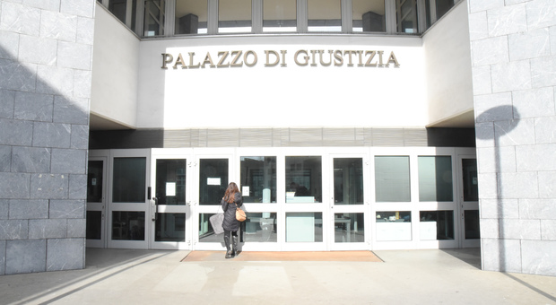 Nigeriani a Padova, la fabbrica dei permessi di soggiorno: 142 false assunzioni