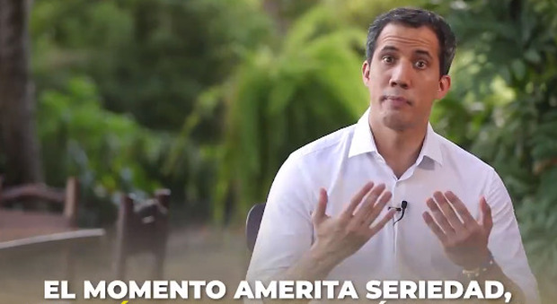 Venezuela, Guaidò in video lancia un appello a Maduro: «Dialogo per vincere la peggior crisi»