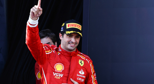 Sainz, dall'intervento per appendicite alla vittoria di Melbourne: le due settimane folli dello spagnolo della Ferrari