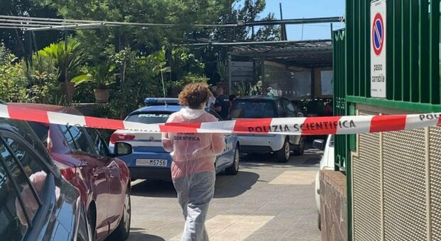 Salerno: anziana morta e sorella ferita, la casa trovata a soqquadro