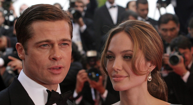 Angelina Jolie e Brad Pitt di nuovo ai ferri corti: stavolta l'attrice rischia la custodia dei figli