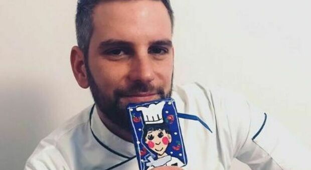 Marco Girotto, lo chef e papà morto a 33 anni per un attacco d'asma: il malore mentre lavorava. Lascia una figlia di 8 mesi