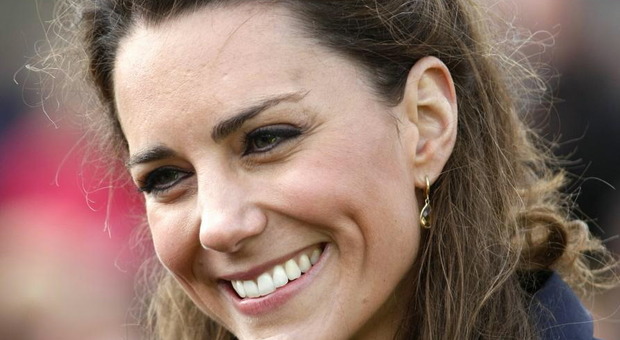 Kate Middleton dice a una bambina che i fotografi sono lì per lei: «Perché sei speciale»