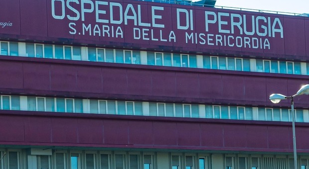 Perugia, un milione di corrente elettrica gratis al bar dell’ospedale: indaga la Corte dei conti