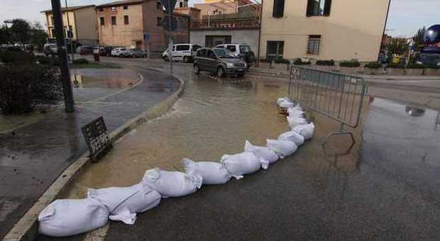 Pioggia, incidenti e frane: "Odissea" arriva in Umbria