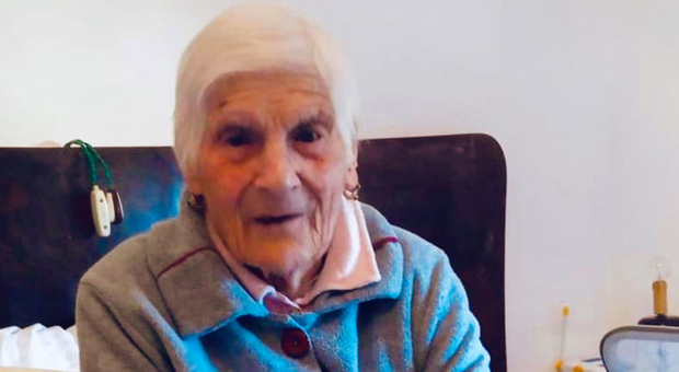 Teramo: non è vaccinata, nonna Cannella contagiata dal Covid a 104 anni