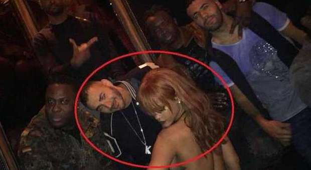 Rihanna, flirt con Benzema? La prima foto della popstar con l'attaccante del Real