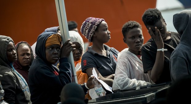 Migranti, 80 province mobilitate: oltre 5.600 rifugiati da ricollocare subito