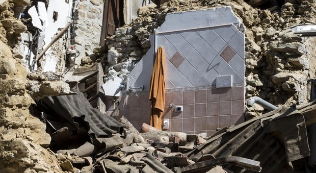 Francesco, baby eroe del terremoto: "Dovevo salvarli tutti, ma non ci sono riuscito"