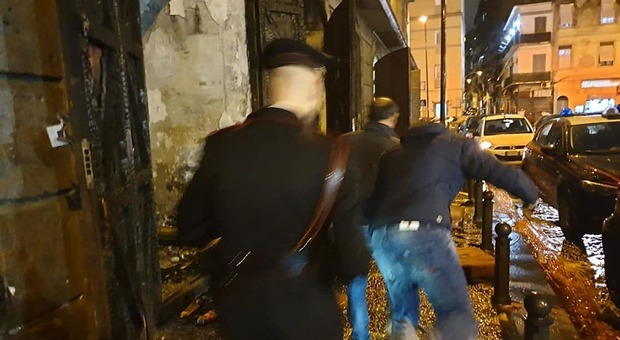 Napoli, la banda del buco di piazza Mercato sgominata dal generale dei carabinieri