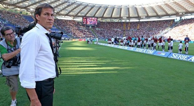 L'ironia corre su internet: «#Garciaout» Tifosi della Roma scatenati contro Rudi