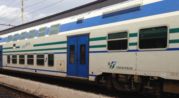 Udine, cadavere nella toilette del treno: tutti i passeggeri costretti a terra