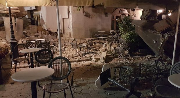 Undici studenti reatini a Kos devastata dal sisma, aeroporto chiuso «Sotto choc ma stanno bene» Quattro sono rientrati, gli altri domani