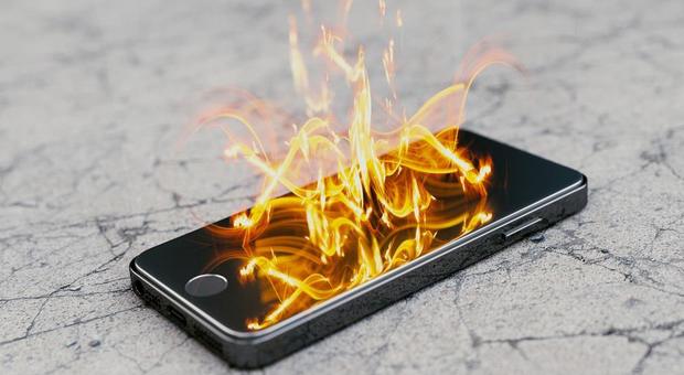 Smartphone prende fuoco