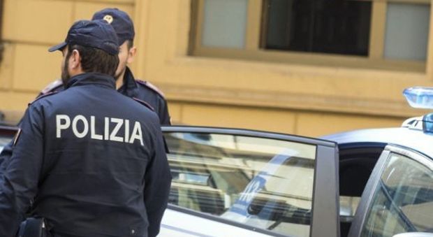 Roma, tre bambine vittime di abusi: arrestati lo zio e l'amico di famiglia