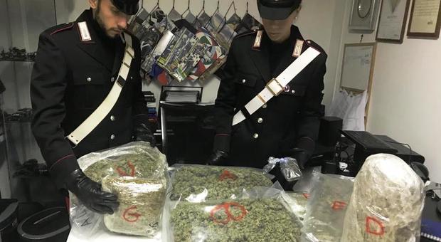 Roma, nascondeva 6 kg di droga in casa: arrestato quarantenne del Trullo