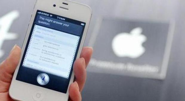 Apple accusata di plagio per Siri: trascinata in tribunale in Cina
