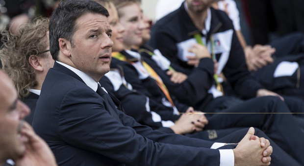 Terremoto, il premier Renzi assicura: "I soldi per partire ci sono"