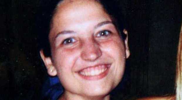 Omicidio di Garlasco, la difesa ha chiesto di esaminare un capello nelle unghie di Chiara