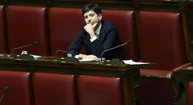 Basilicata elezioni, perché Roberto Speranza non si è candidato? «Sono ancora minacciato dai no vax»