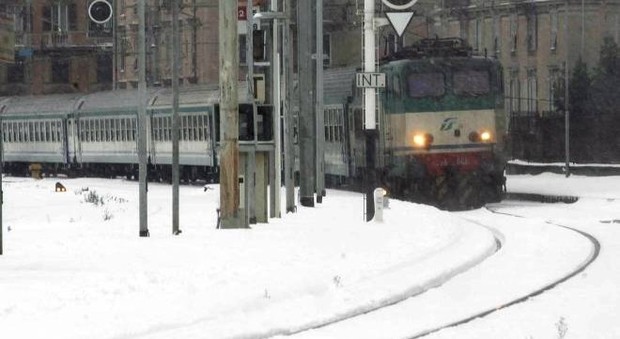 Neve e gelate in arrivo, il piano delle ferrovie per evitare disagi Le previsioni