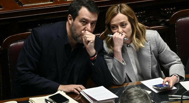 immagine Meloni chiede un chiarimento a Lega e Fi. Ecco cosa sta accadendo nel governo (e si apre il fronte carceri)