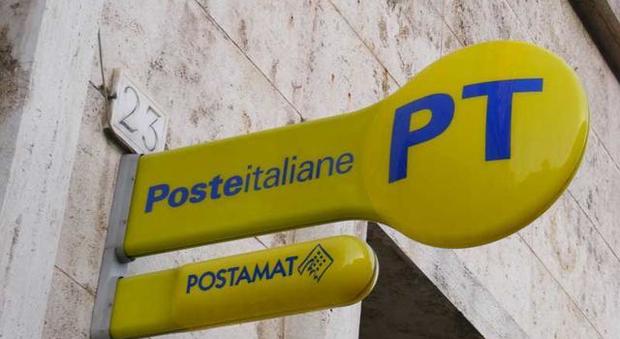 Chiaiano, sit-in per chiedere la riapertura dell'ufficio postale