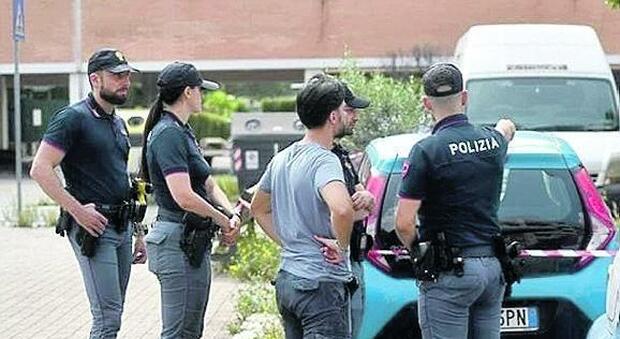 Finto carabiniere arrestato a Primavalle: il colpo dal tabaccaio e il tesserino dell'Arma