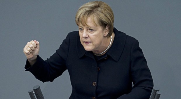 Merkel: «Il burqa deve essere proibito, in Germania non potrà mai valere la legge islamica»