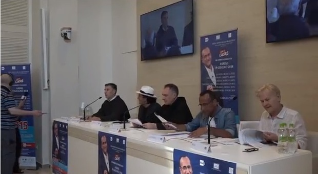 Carlo Conti presenta “Con il Cuore, nel nome di Francesco”, musica e solidarietà. Al Bano e Ron in conferenza stampa