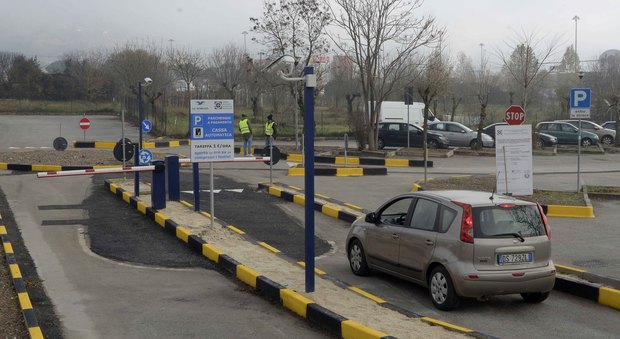 Rieti, scattano i ribassi al parcheggio dell'ospedale: massimo 8 euro durante il giorno, un solo euro dalle 21 alle 7 del giorno dopo