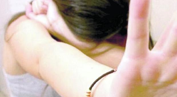 Stuprò la sorellina 12enne della compagna: condannato a 3 anni