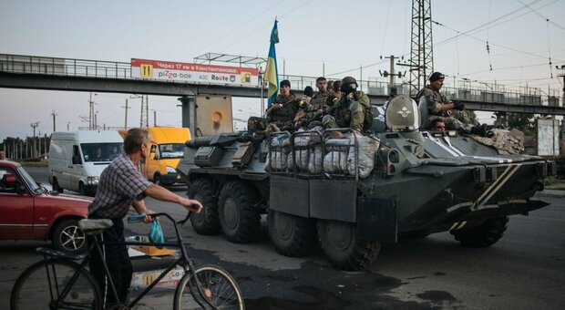 Ucraina, i carri armati italiani devono essere riparati: gli M109L spediti a Kiev non funzionano