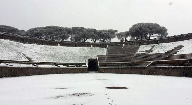 Rientrata l'emergenza neve nel Parco Archeologico: dalle 12 riapre ai turisti